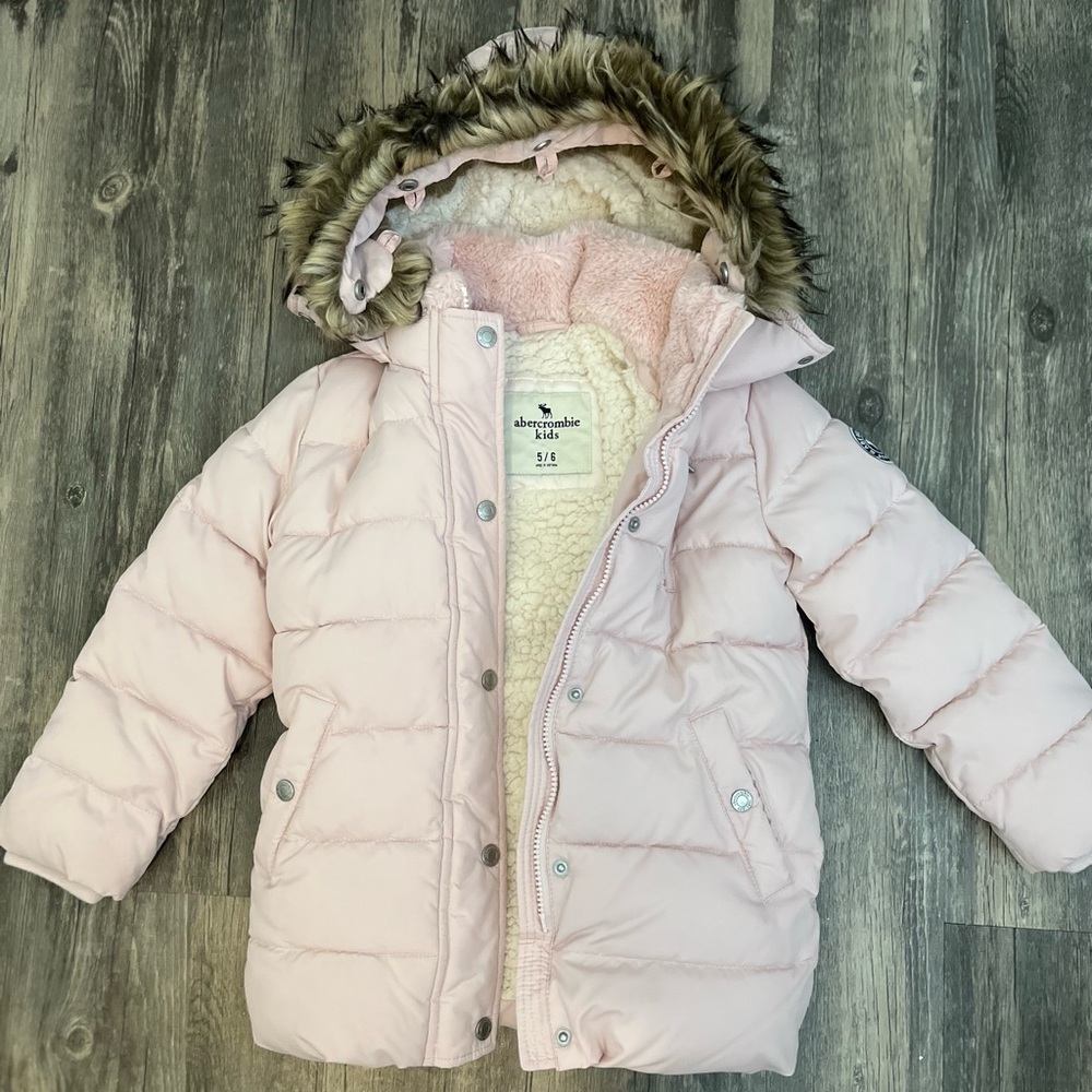 Beautiful Abercrombie & Fitch  excellent new condition